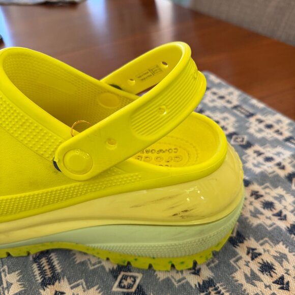 Crocs-Mega Crush Platform Neon Yellow Worn 2x! - Picture 3 of 7